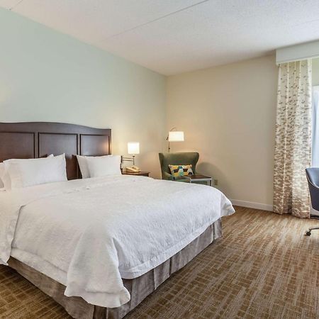 Hampton Inn Boston/Peabody Exterior photo